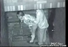 Az emberek betegek voltak, és sürgősségi orvosi ellátásra szorultak. Jó, ha van egy nővér, aki gyorsan betette a lábát. Egy lány, akinek ajkai tanulmánya van egy fiatalemberről, majd tagjai makacssága miatt eltörte az ajkát. Néhány percre a kard mélyétől, amely a kanapén fekszik, kinyújtott lábakkal. Jó érzés, mint egyfajta hasadék ajak, dörzsölés nélkül. A nővér úgy érezte, hogy mélyen behatol a hüvelybe, ami rosszabb rést okoz a betegben. A szexuális kapcsolat mindkettőjük számára viharos orgazmussal erős